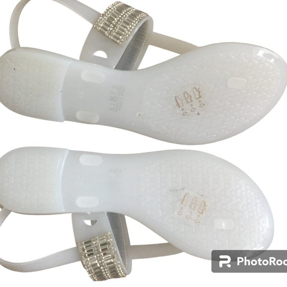 ALDO Women T-strap sandals in Size 6. - Picture 5 of 9